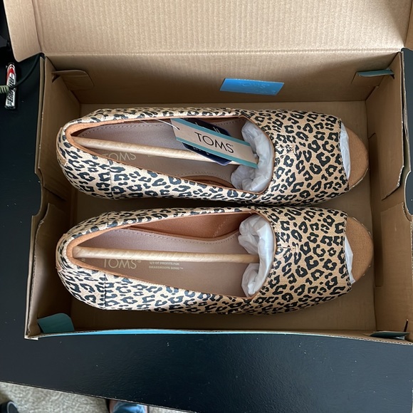 TOMS Michelle Natural Textured Small Leopard - Picture 3 of 5